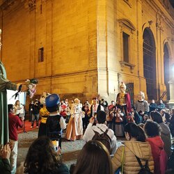 Dissabte de cultura popular, música tradicional i premis a l’Eix Comercial