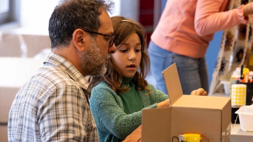 Taller L’orquestra de cartró