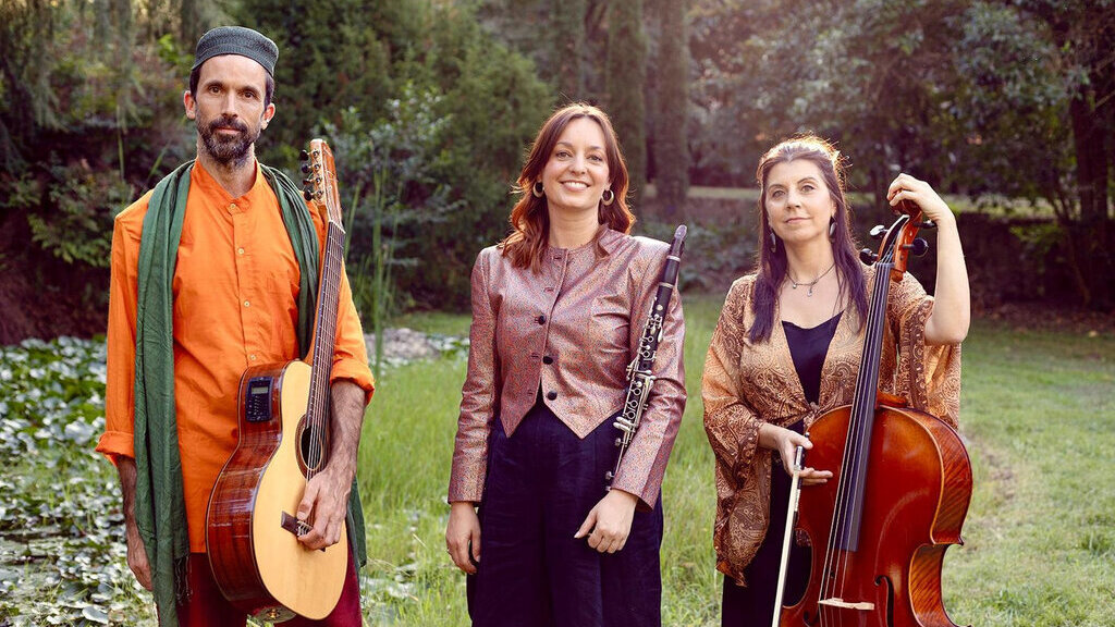 Actuació de la cantant i clarinetista Carola Ortiz