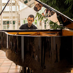 El piano, protagonista del Clàssica Oberta amb el guardonat intèrpret Álvaro Fernández-Bravo