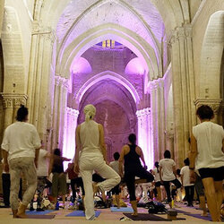 Ioga a la Seu Vella
