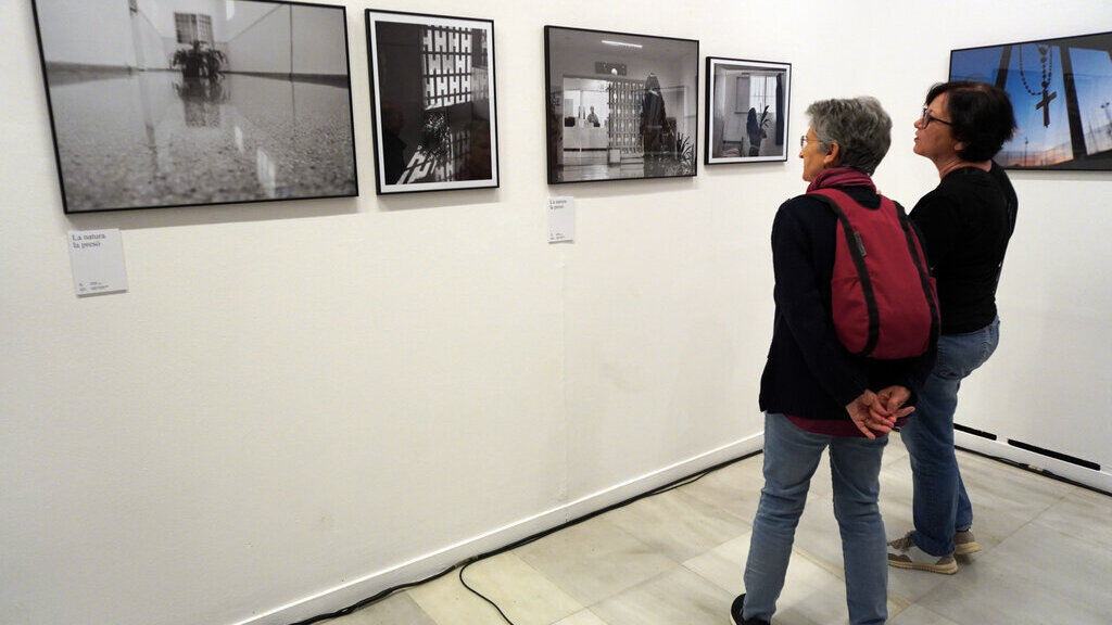 Exposició “Dones Invisibles. Traspassant l’objectiu”